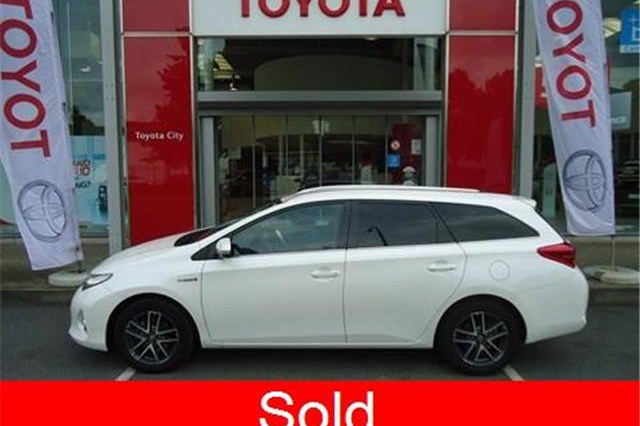 Auris Dynamic 1.8 VVT-i Hybrid Multidrive S TouringSport